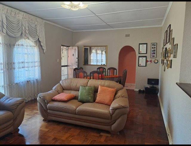 3 BEDROOM HOUSE FOR SALE IN CYRILDENE